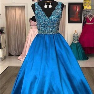 Jovani couture size 6 ( fits like 2) Stoned bodice. Gorgeous one of a kind